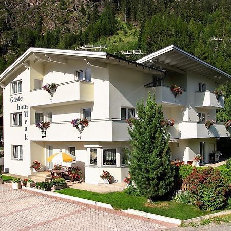 Gaestehaus Mrak Längenfeld Extérieur photo