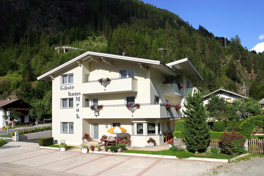 Gaestehaus Mrak Längenfeld Extérieur photo