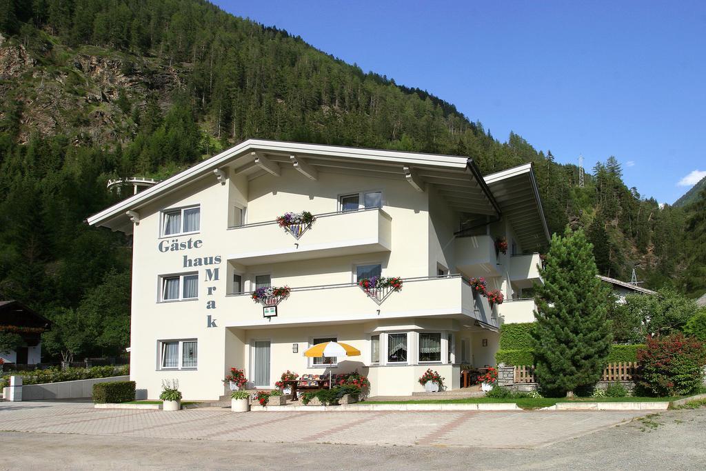 Gaestehaus Mrak Längenfeld Extérieur photo